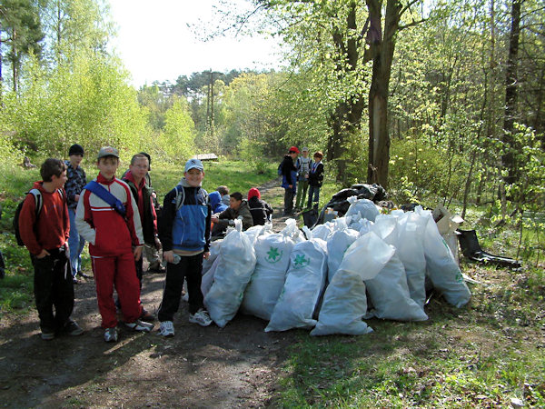 Ukliďme svět - Clean Up The World! v dubnu 2007.