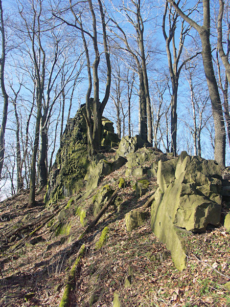 Rocks on the peak of Slavíček hill.