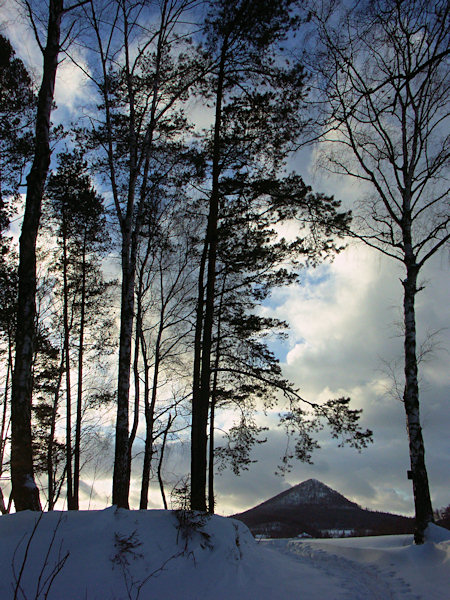 Twilight under the Klíč hill.