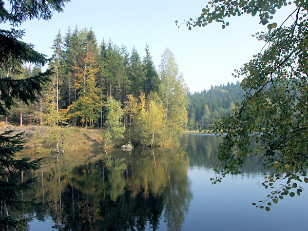 The pond Hraniční rybník.