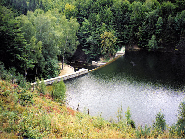 The dam Naděje.