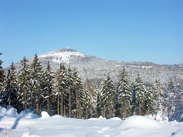 View of Jedlová hill from the slopes of the Velká Tisová hill.