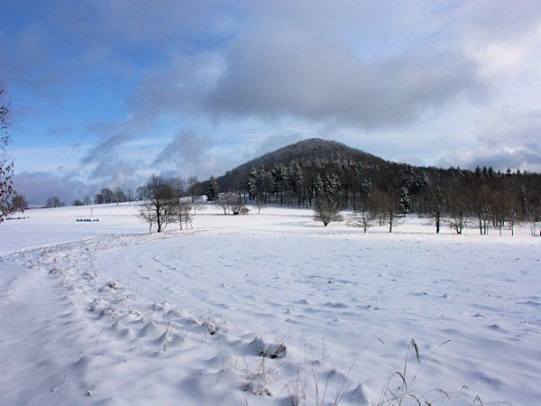 Javorek hill and the saddle under the Studenec hill.