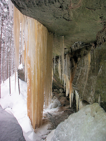 Eis-Wasserfall Opona (Vorhang).