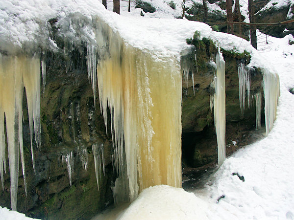 Der Eis-Wasserfall Varhany (Orgel).