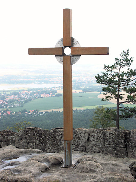 Holzkreuz am Töpfer.