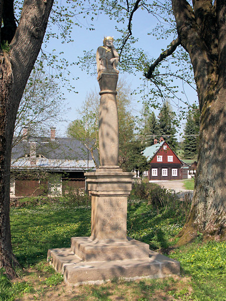The column with Ecce-Homo-Sculpture in the upper part of Krompach.
