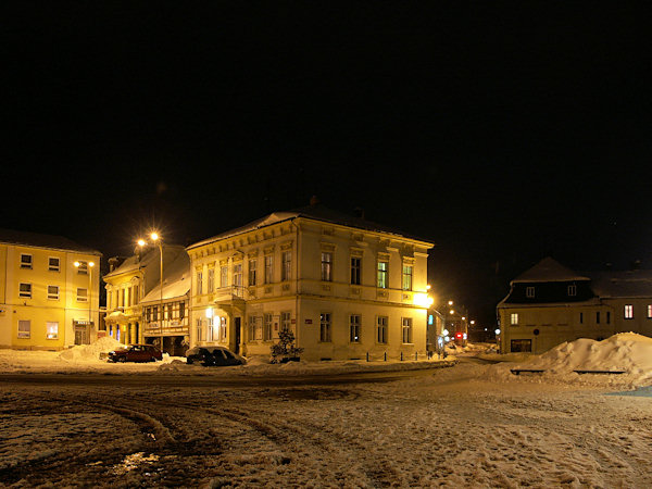 The houses on the southern side of the market-place.