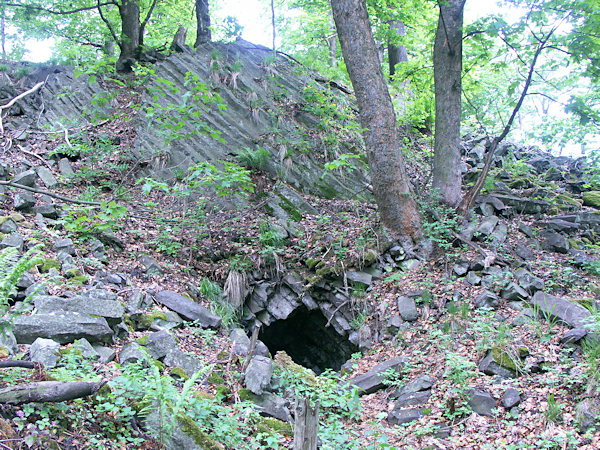 Entrance to the exploration gallery under the summit of Česká skála hill.