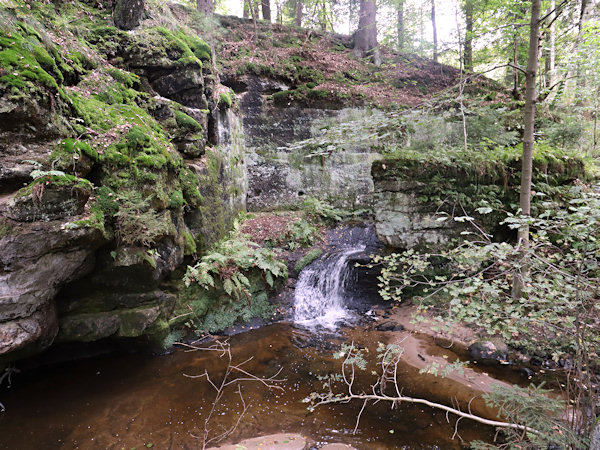 Waterfall at the outlet of the old mill-race above the Jeřabák-pond near Dolní Chřibská.