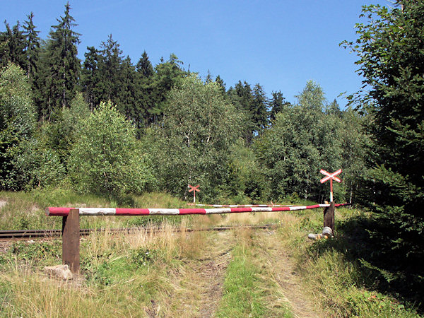 Svor (Röhrsdorf) - Nová Huť (Neuhütte).