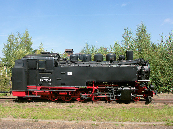 Parní lokomotiva řady 99.1757 je kvůli poškození kotle odstavená na žitavském nádraží.