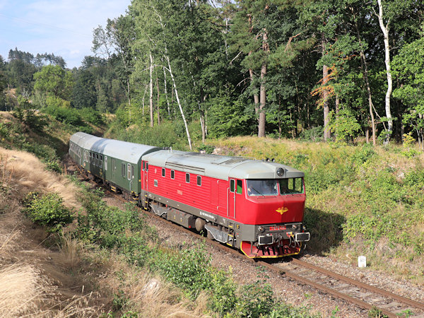 Svor (Röhrsdorf) - Nová Huť (Neuhütte).