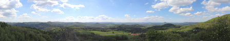 View from the Stříbrný vrch bei Líska to the Southwest. View from the Stříbrný vrch bei Líska to the Southwest.