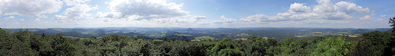 Panoramatický výhled ze Studence. Panoramatický výhled ze Studence.