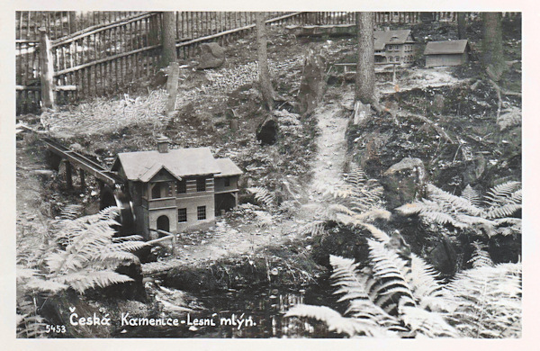 Na této pohlednici, odeslané v roce 1947, vidíme stejné zákoutí, jako na předchozím obrázku.