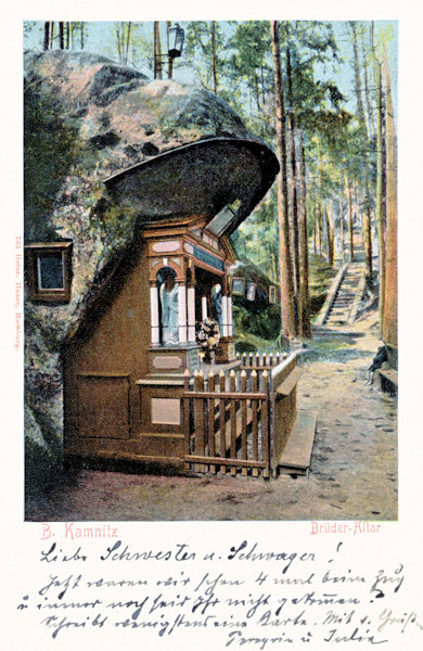 This postcard from 1907 shows the former Brethren´s Altar under the Jehla-rock.