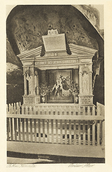 On this picture postcard the original decoration of the Brethren´s Altar is shown.