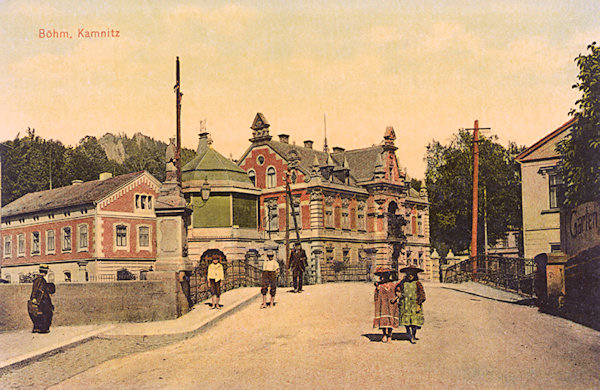 On this picture postcard the oldest villa of the Preidel family is shown in which later the direction of the Rabstein spinning mills was placed. At present there is a children's and youth centre.