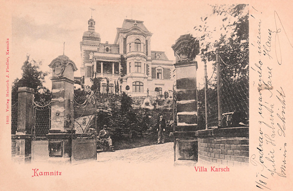 Na pohlednici z roku 1901 vidíme původní podobu Karschovy vily, postavené v roce 1895.