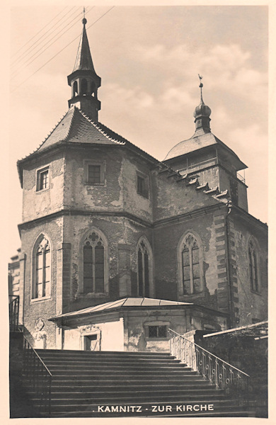 Na pohlednici z roku 1937 vidíme městský kostel sv. Jakuba.