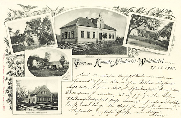 Auf dieser Lithographie von Kamenická Nová Víska (Kamnitzerneudörfel) aus dem Jahr 1900 sieht man das heute schon abgerissene Schulgebäude (Mitte) und rechts davon den ehemaligen „Alter Hof“. Auf den Bildern links ist das heute längst abgerissene Geburtshaus Amand A. Paudlers und die in der Nähe stehende Rabsteiner Gaststätte, in deren Gebäude sich heute eine Wachstube befindet.