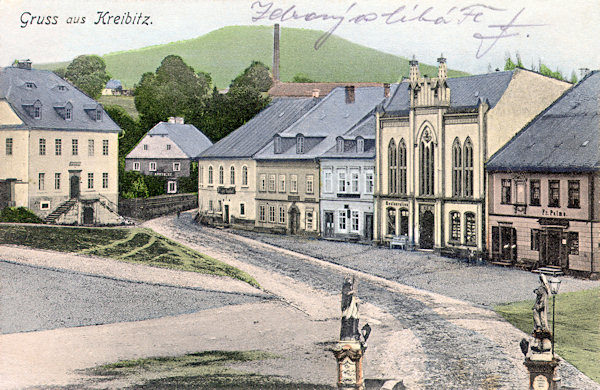 Auf dieser Ansichtskarte vom Anfange des 20. Jahrhunderts sehen Sie die Häuser mit ehemalige Rathaus an der Ostseite des Marktplatzes.