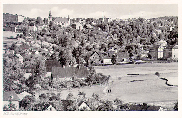 On this postcard of Kamenický Šenov is the lower part of the town below the church of St. John Baptist.