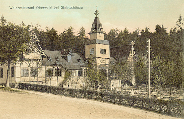 Diese Ansichtskarte der monumentalen Gaststätte stammt aus dem Jahre 1913. Zwei Jahre später wurde das ganze Objekt Opfer der Flammen.