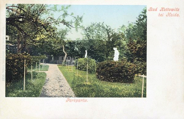 On this picture postcard a part of the park-like arranged area surrounding the local bath house is shown.