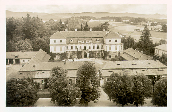 On this picture postcard you see the castle of Sloup which since its foudation between 1730 and 1735 till the end of World War 2nd was owned by the family of count Kinsky.