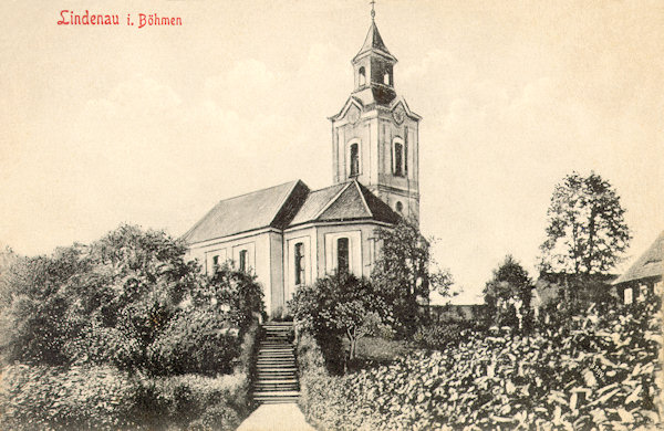 This picture postcard from 1911 shows the church St. Petrus and Paulus with the then newly constructed access way from the road to the church.