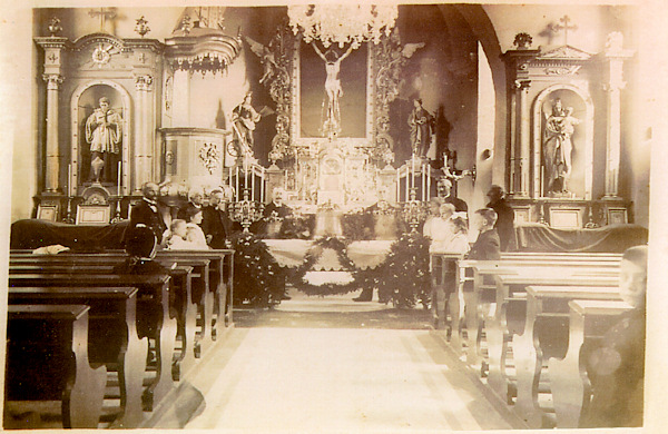 This picture postcard remembers the festive blessing of the bell of the church of St. Trinity in 1920.