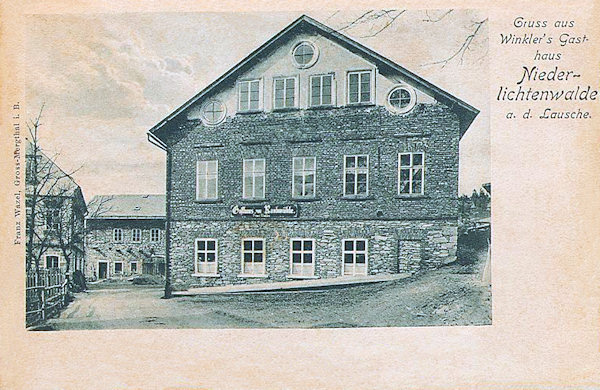 On this picture postcard the former Hotel Adler standing near the road branch to Horní Světlá is shownn. The building of the hotel and the smaller neighbouring residential house after World War Two went to wreck and in the 50s had been demolished, the neglected farm building in the background fell down only in the winter 2005.