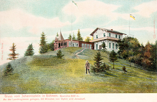 This picture postcard from the years about 1910 shows the restaurant on the Janské kameny - Johannisstein with the newly built timbered veranda and the additional upper storey.