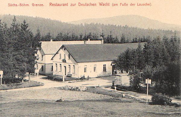On this picture postcard we see the former restaurant „Zur Deutschen Wacht“, standing formerly on the Bohemian side of the border in the saddle between Dolní Světlá and Waltersdorf (Germany). After World War Two the house was demolished and now there remaine only small rests of the foundation walls.