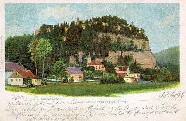 On this historical postcard of Oybin from 1899 a overall view of the rocky castle hill with the houses and the church at its foot is shown.