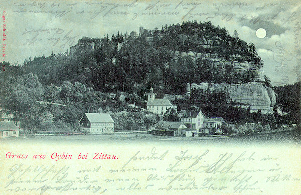 This picture postcard from the beginning of the 20th century shows the night-atmosphere of the resort with the ruins on the castle hill.