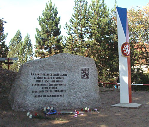 Denkmal bei Horní Světlá (Ober Lichtenwald). Denkmal bei Horní Světlá (Ober Lichtenwald).