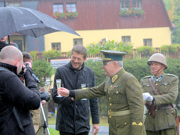 Křest nové knihy Finanční stráž ve fotografii.