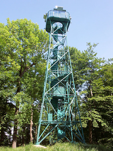 Belvédere unique en fer se trouvant sur le mont Studenec (Mont Froid). Il est agée de plus de cent dix ans..