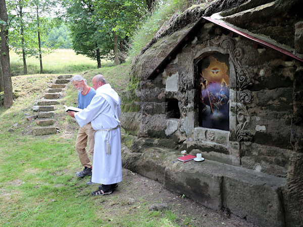 Čtení z Bible.