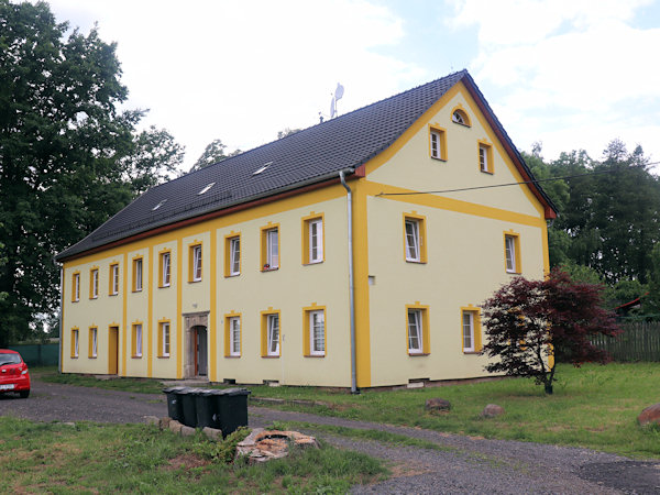 Haus im unteren Teil der Siedlung.