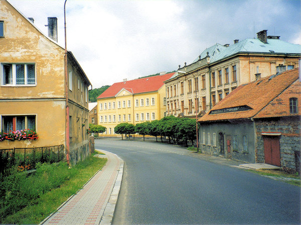 Die Schulen im Ortszentrum.