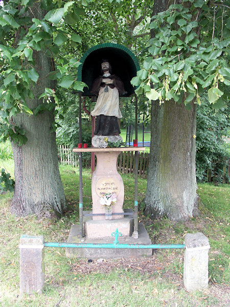 Die Statue St. Johann Nep. im unteren Teil der Siedlung.