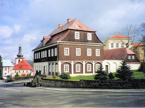 Sklářské muzeum.