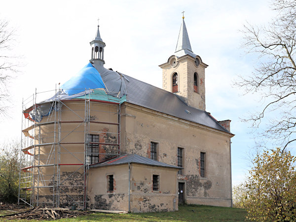 Kostel Povýšení sv. Kříže.