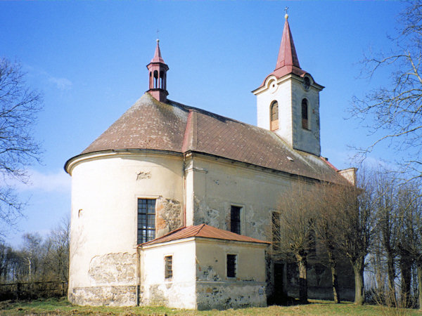 Kirche zur Kreuzeserhöhung in Mistrovice (Meistersdorf).