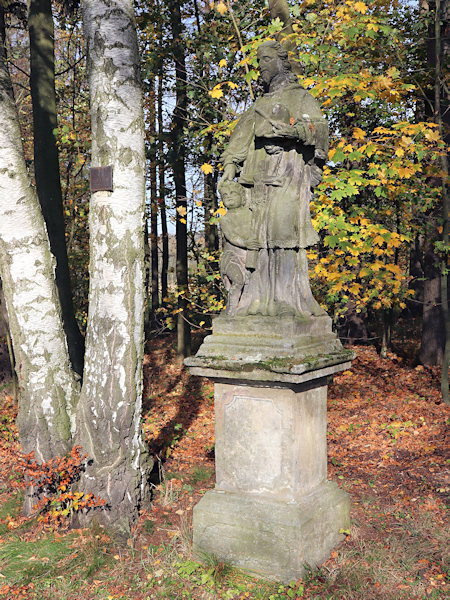 Socha sv. Jana Nepomuckého u oldřichovského hřbitova.