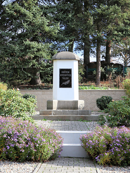 Gefallenendenkmal in Mistrovice (Meistersdorf).